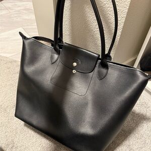 Longchamp model depose